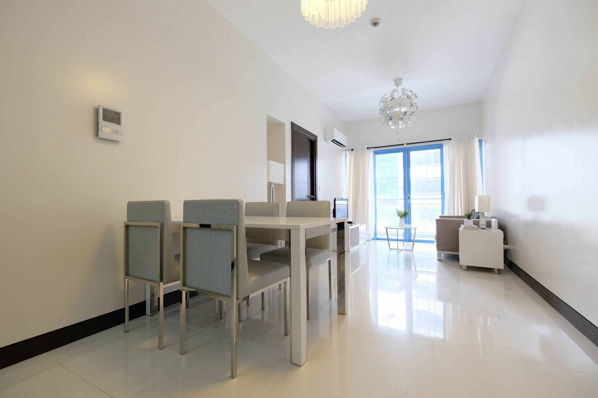 Csuites At Two Central Residences Makati City Ngoại thất bức ảnh
