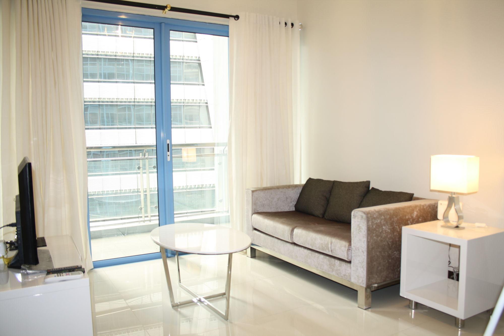 Csuites At Two Central Residences Makati City Ngoại thất bức ảnh