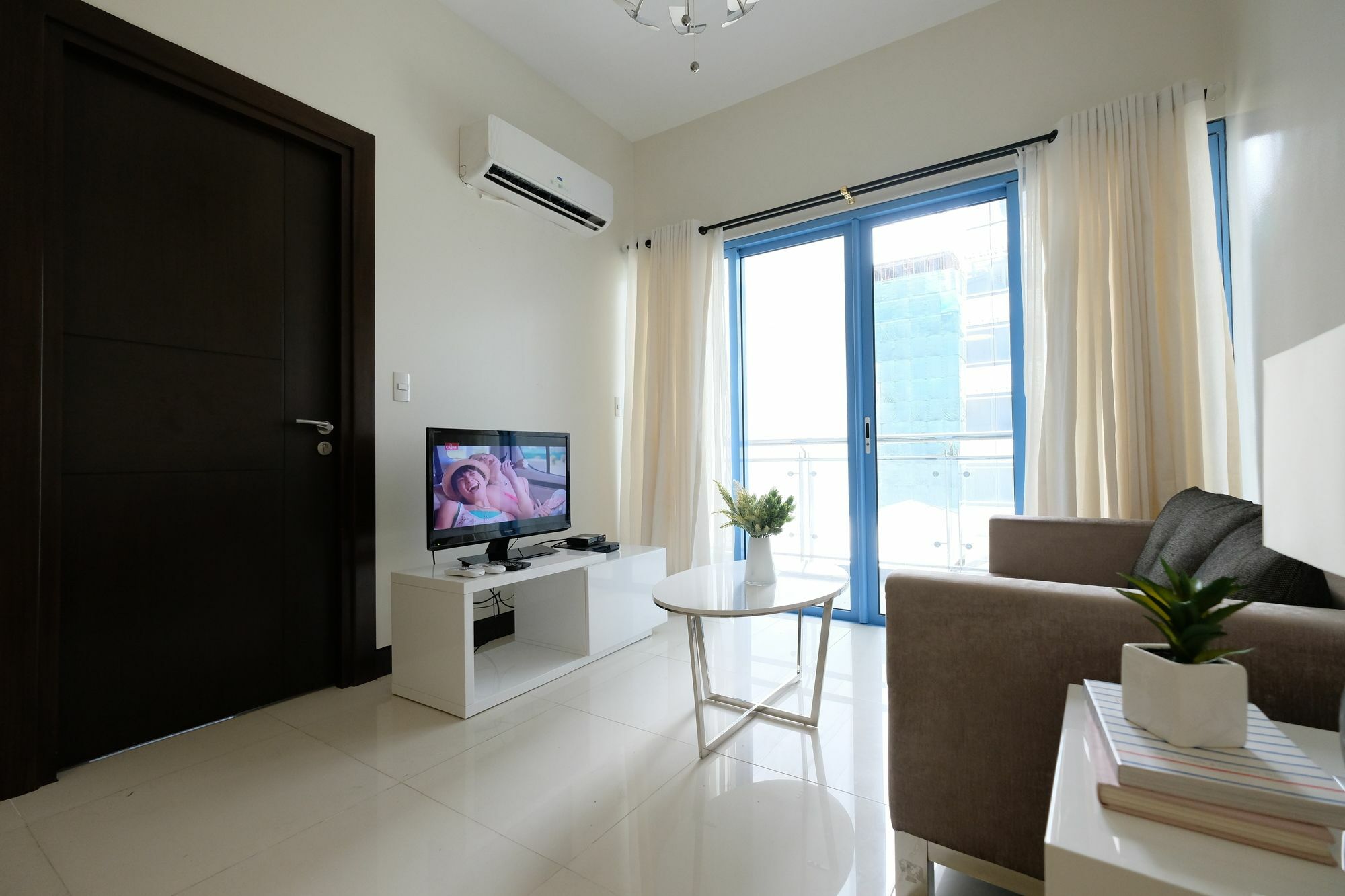 Csuites At Two Central Residences Makati City Ngoại thất bức ảnh