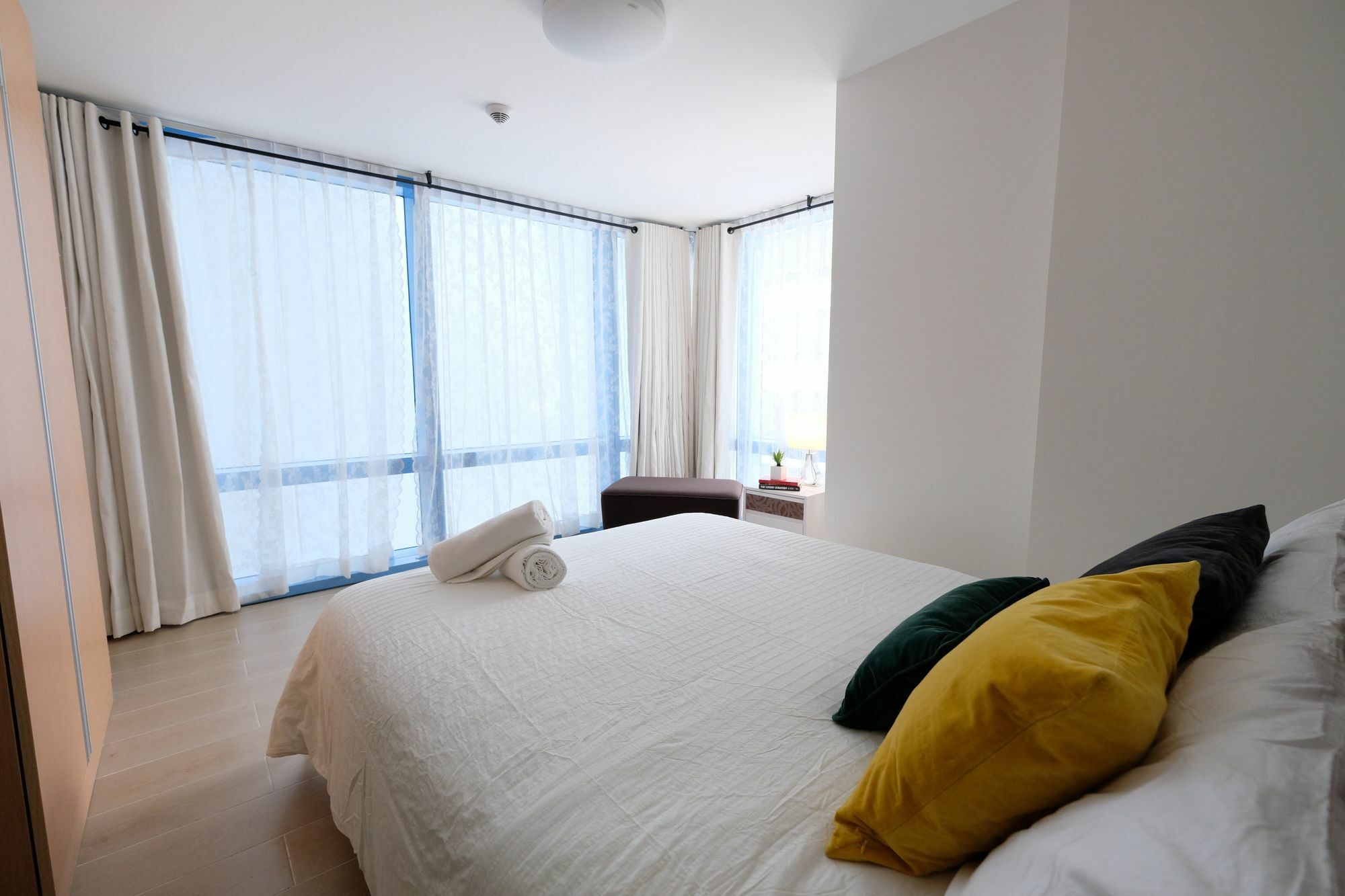 Csuites At Two Central Residences Makati City Ngoại thất bức ảnh