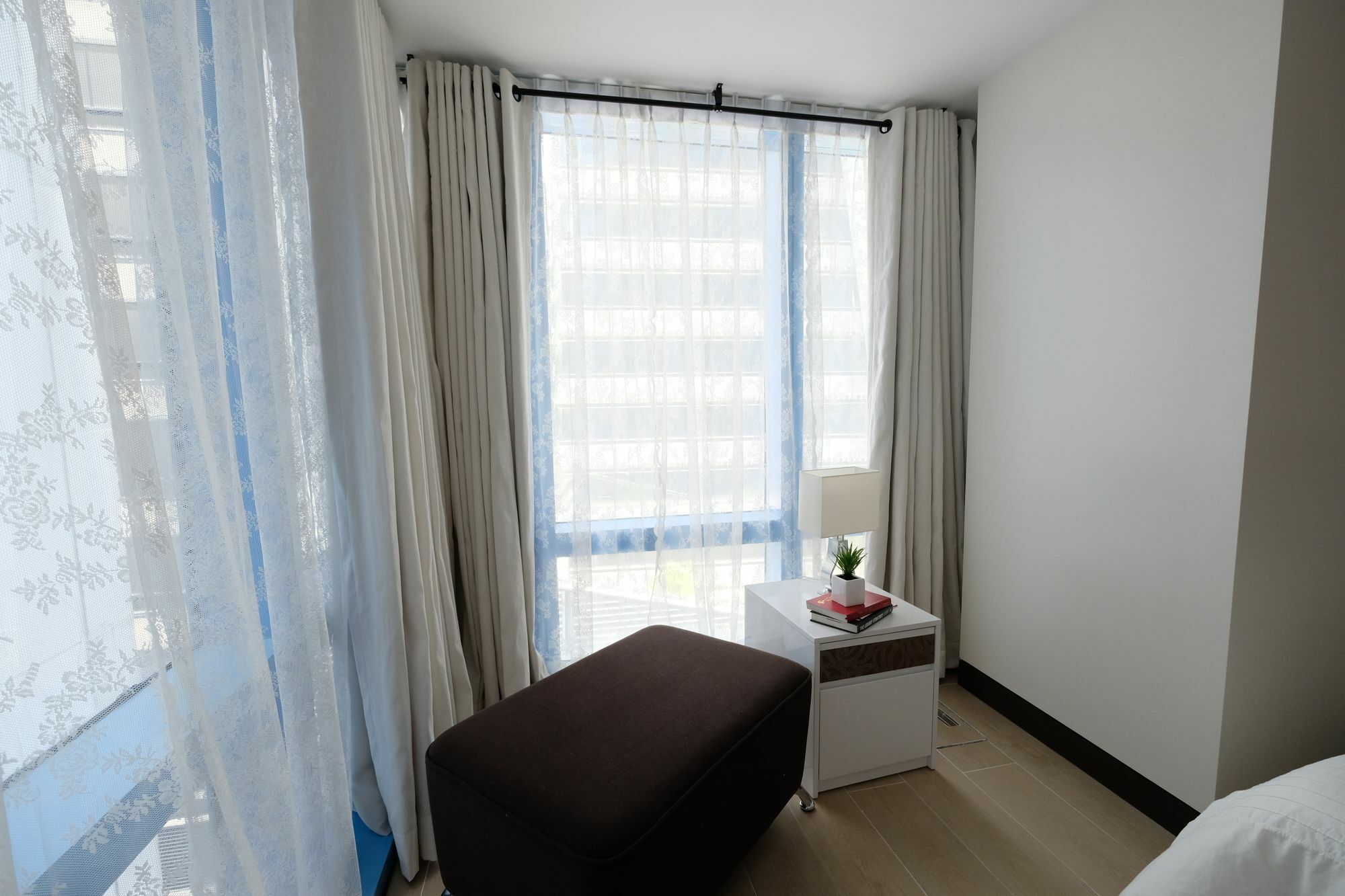 Csuites At Two Central Residences Makati City Ngoại thất bức ảnh