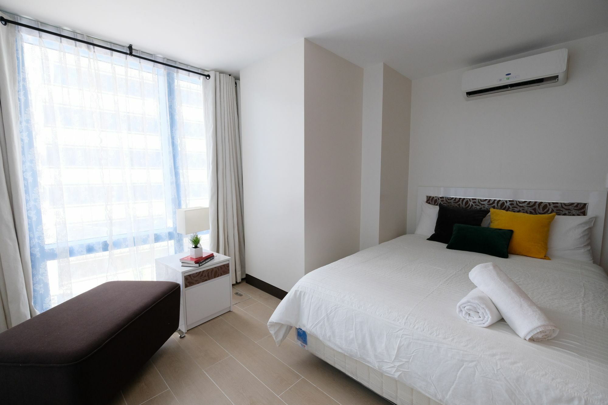 Csuites At Two Central Residences Makati City Ngoại thất bức ảnh